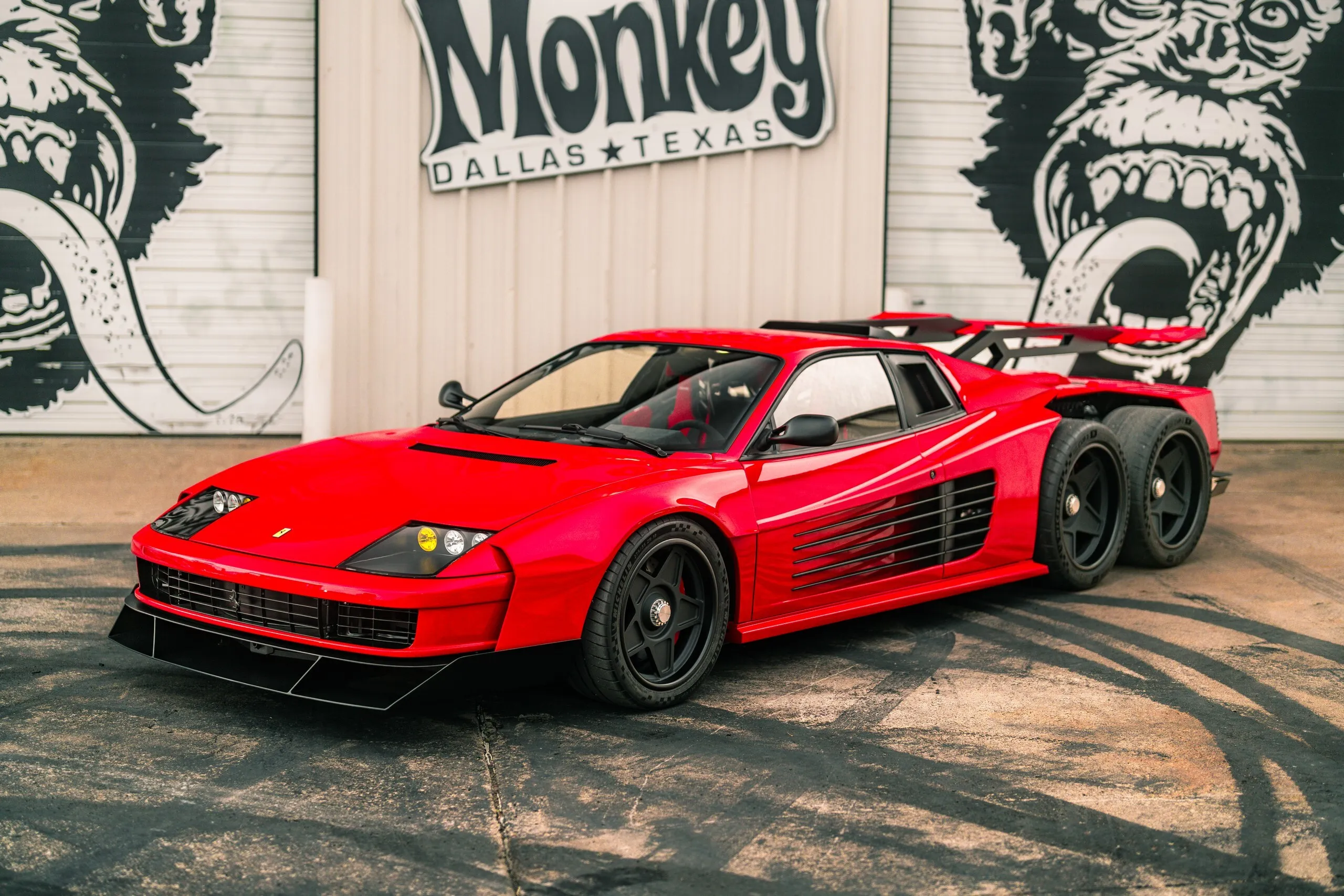 Gas Monkey Ferrari F6